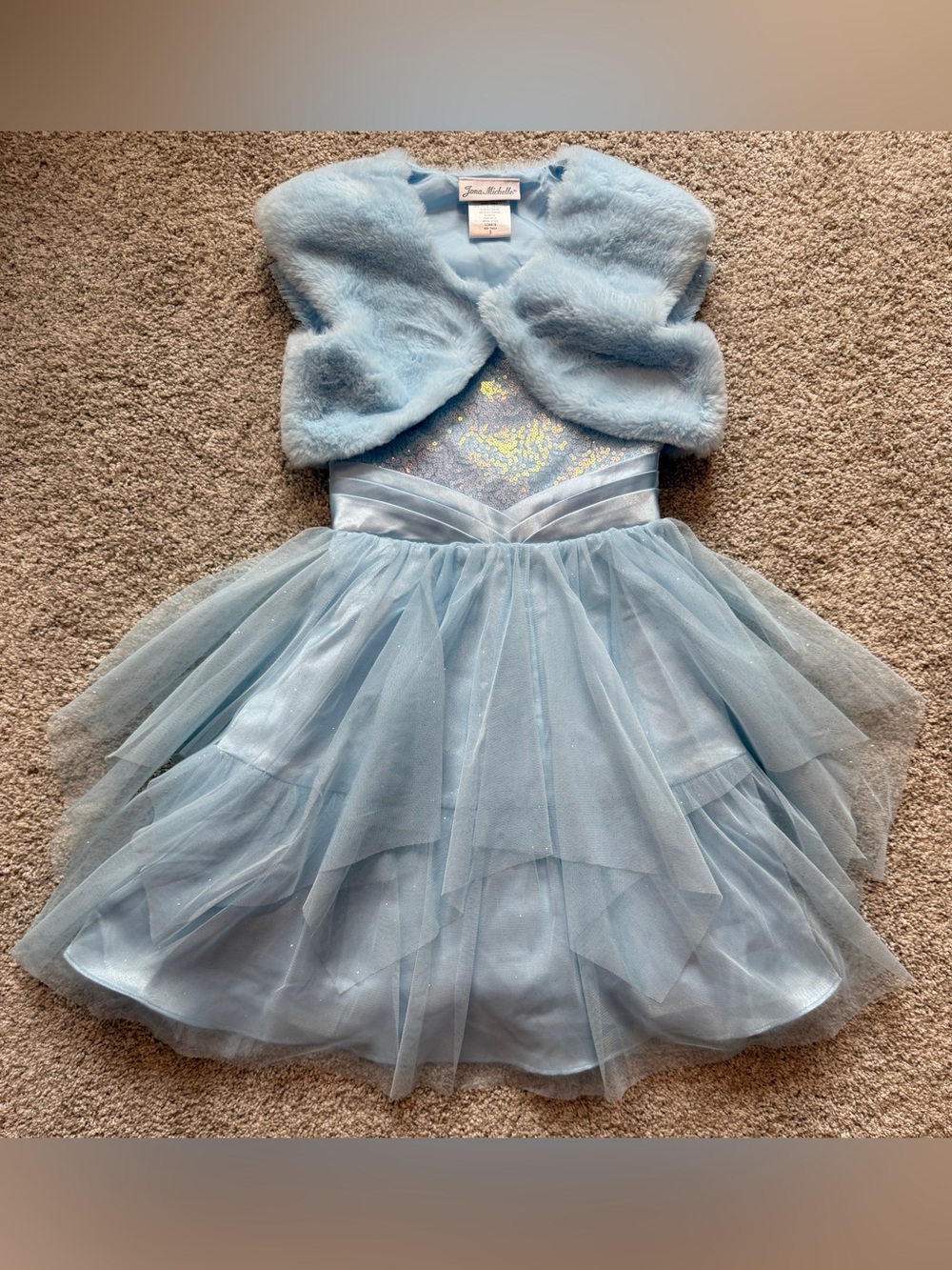 Frozen Vibes Joan Michelle Light Blue Tulle Dress & Faux Fur shrug size 5.